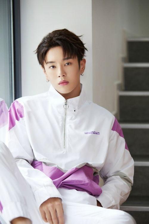 吃瓜爆料李汶翰,吃瓜爆料背后的真相与争议